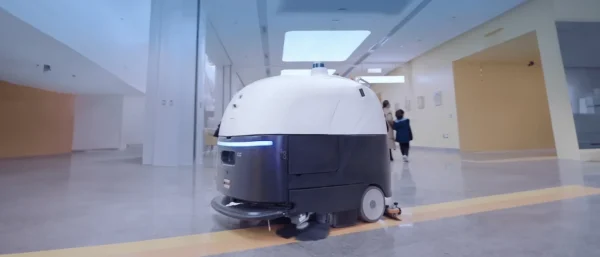 FloorBotics Quad 1100 Large Area Robotic Floor Scrubber - Image 2