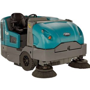 Tennant S30 Ride On Sweeper