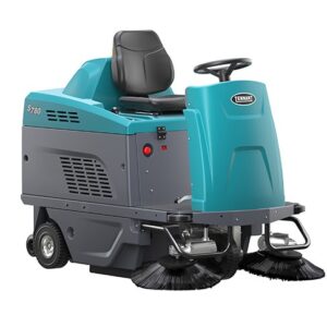 Tennant S780 Compact Battery Ride On Sweeper