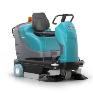 Tennant S680 Compact Battery Ride On Sweeper